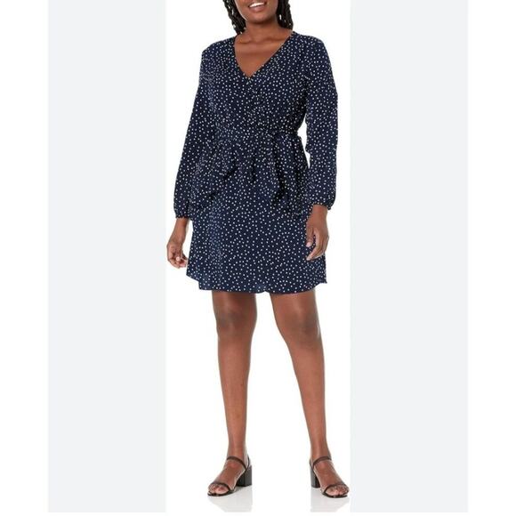 Uguest - Long Sleeve V Neck Polka Dot Ruffle Mini Dress in Green & White - Picture 6 of 6